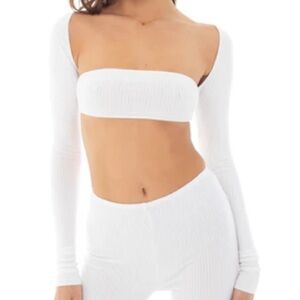 🪽are you am I ara top🪽